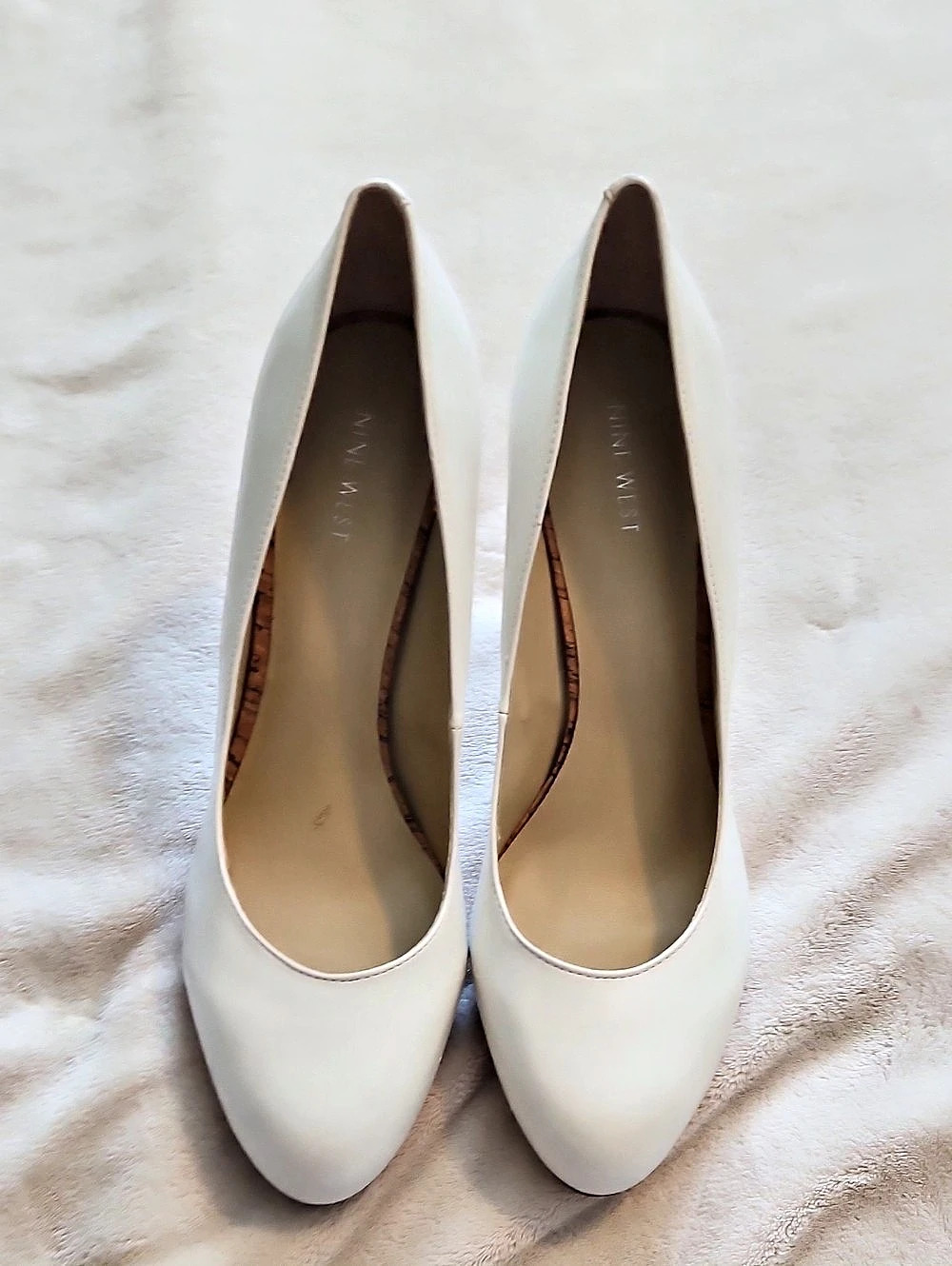 Nine West Off White Rounded Toe Pumps - Picture 2 of 6